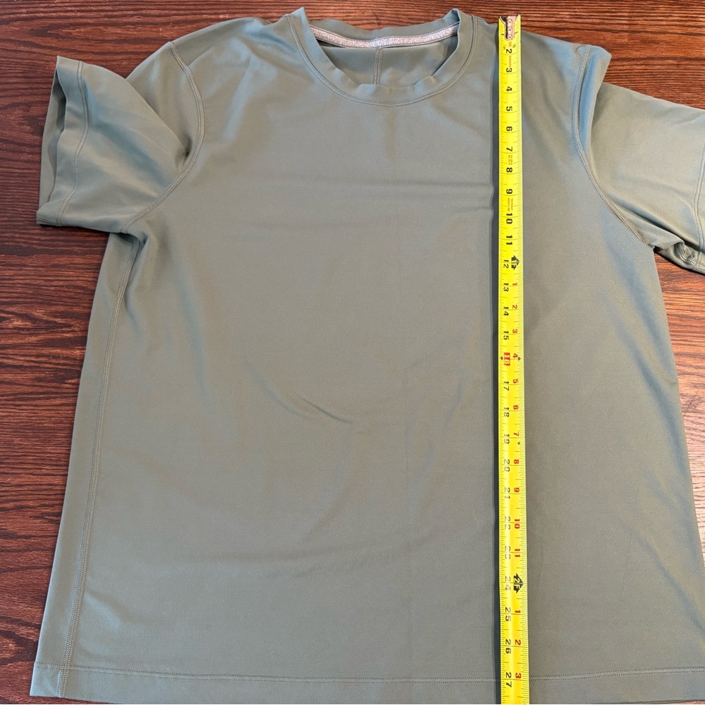 Lululemon Men’s Short Sleeve Tee